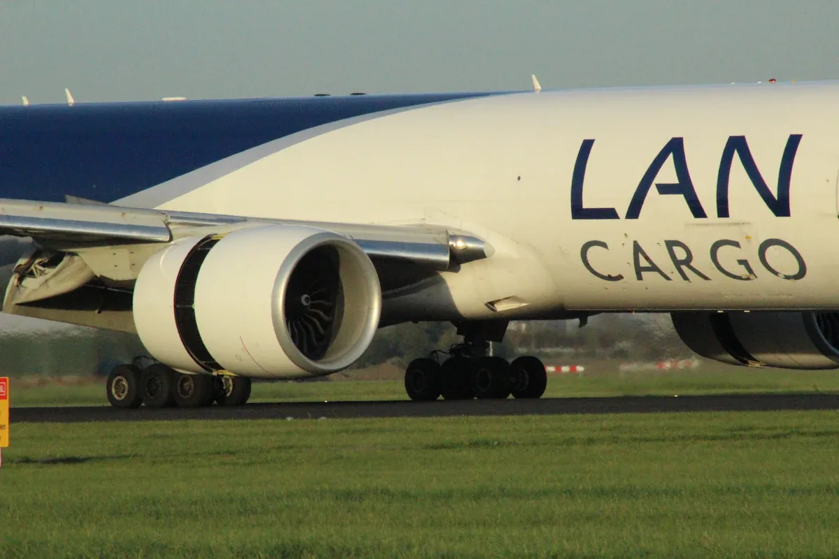 Avión de carga para transporte internacional
